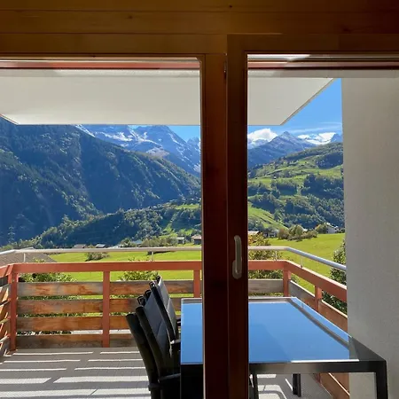 Disentis Ferienwohnung شقة *