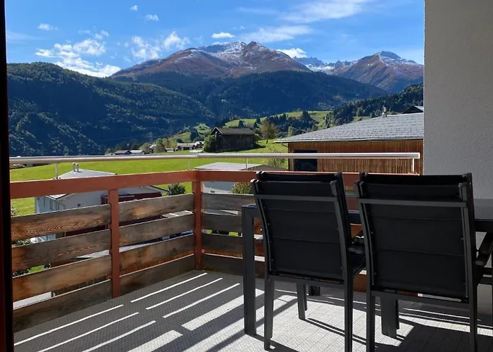 Disentis Ferienwohnung شقة *